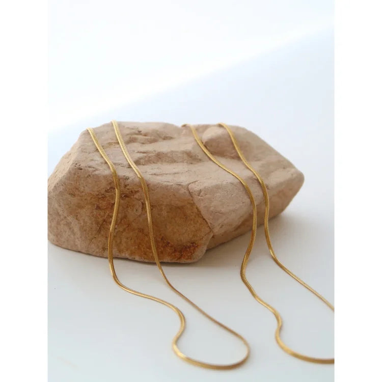 Isis - Elegant Slim Snake Chain Necklace