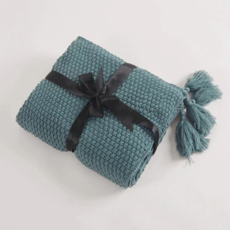 NordicCozy - Hand-Woven Wool Throw Blanket with Fringe