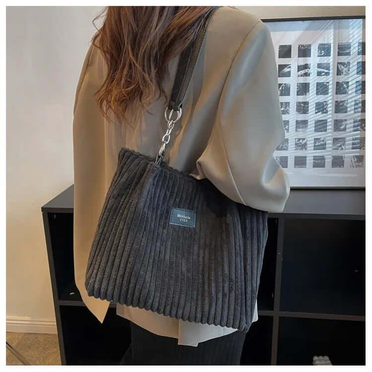 VelvetLuxe Bag - Elegant Luxury Velvet Handbag for Women