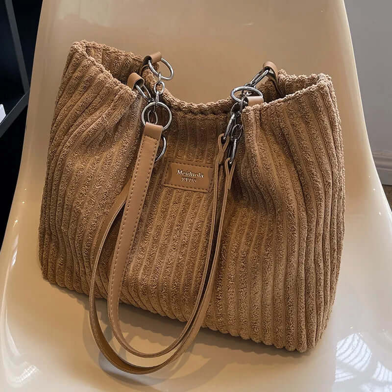 VelvetLuxe Bag - Elegant Luxury Velvet Handbag for Women