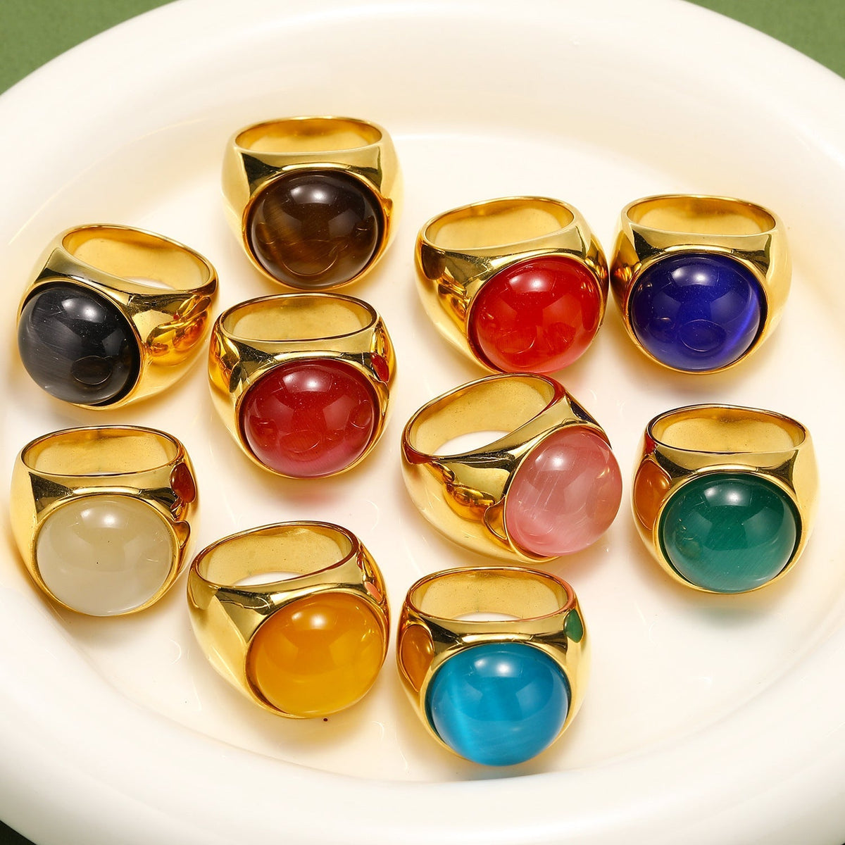 Hyzoria - Large Cat's Eye Gemstone Ring