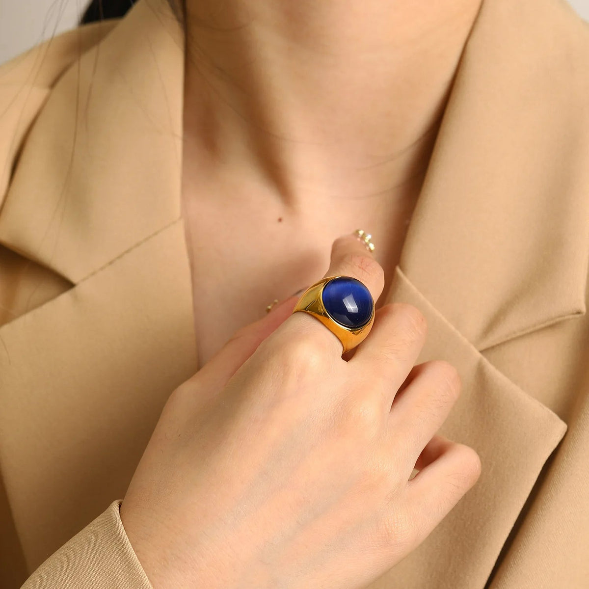 Hyzoria - Large Cat's Eye Gemstone Ring