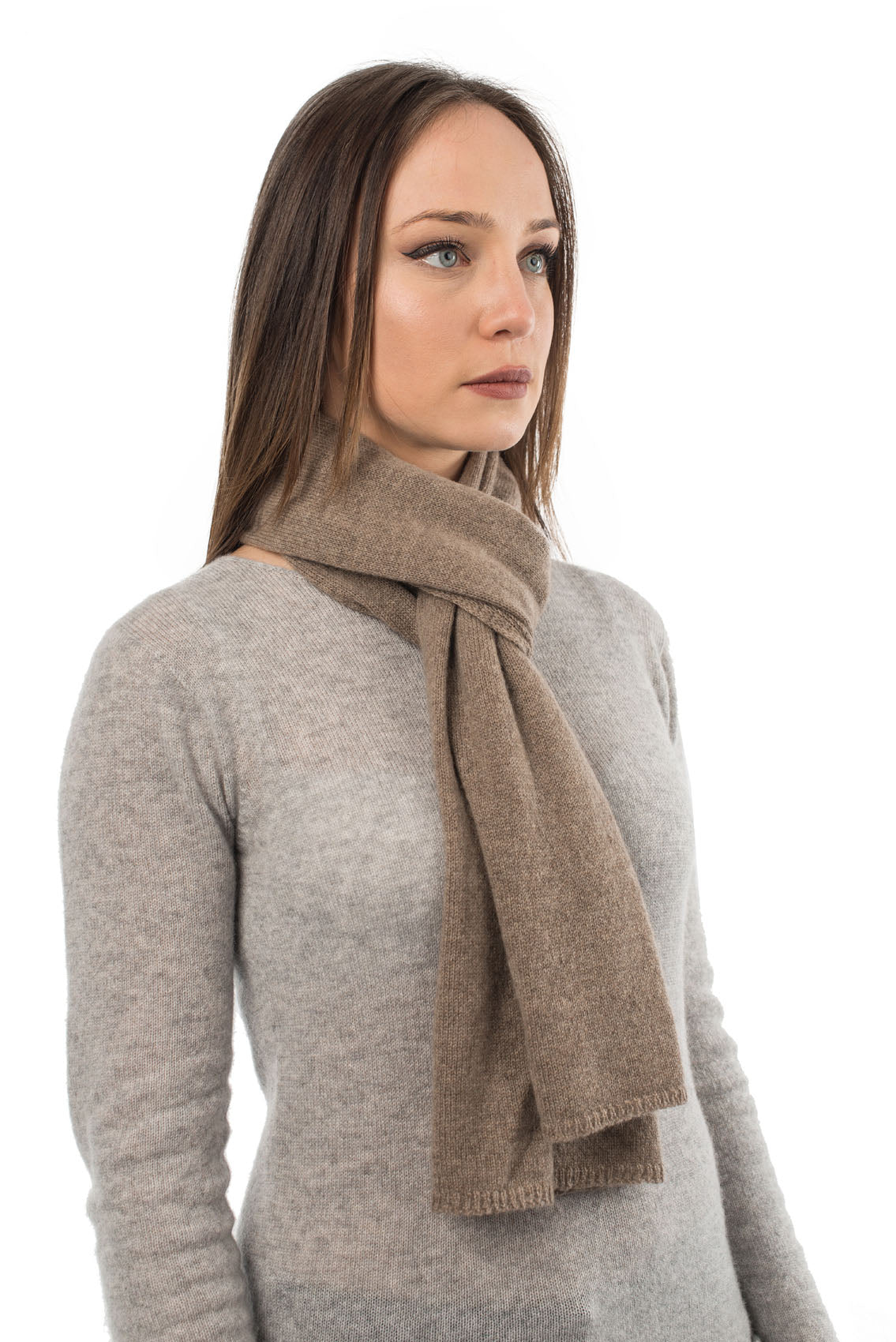 CashmereLux Scarf - Timeless Italian Craftsmanship
