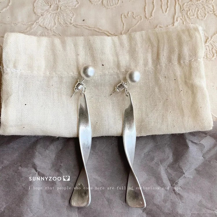 Lina Wave Earrings - Elegant Silver-Tone Everyday Jewelry