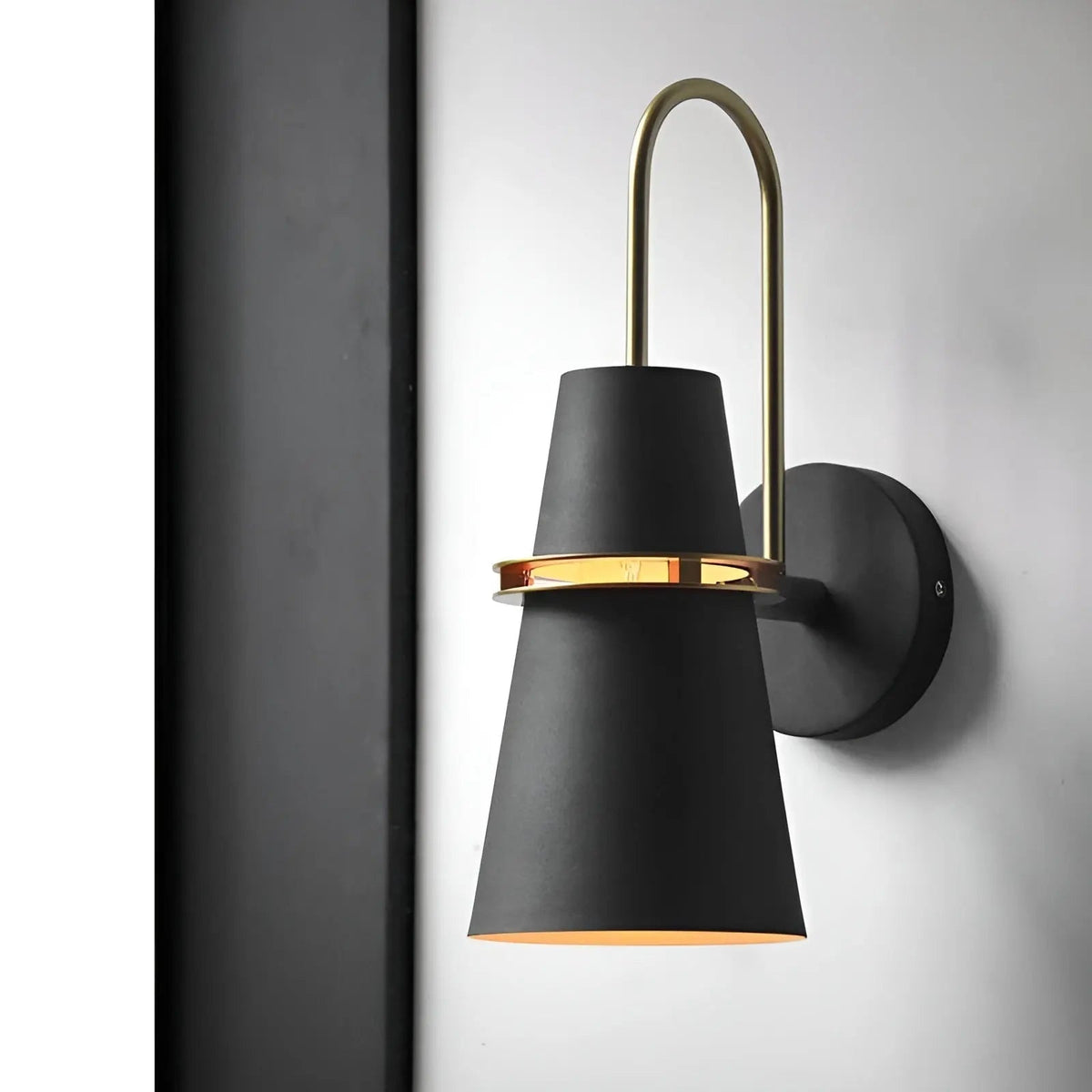 EliteAura Shine - Elegant Retro Wall Lamp Fixture