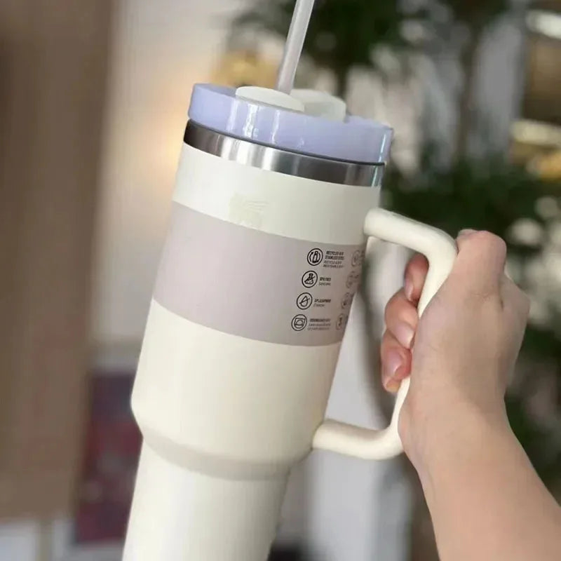 HydratePro Tumbler - Insulated FlowState Lid Design
