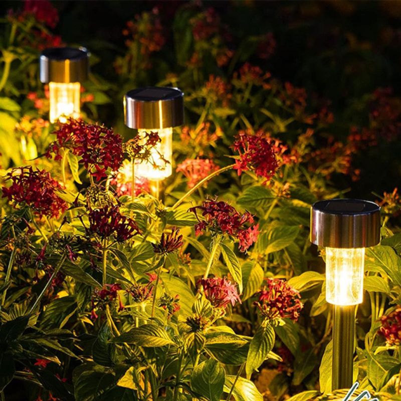 SolarAura - Elegant Solar-Powered Garden Lights