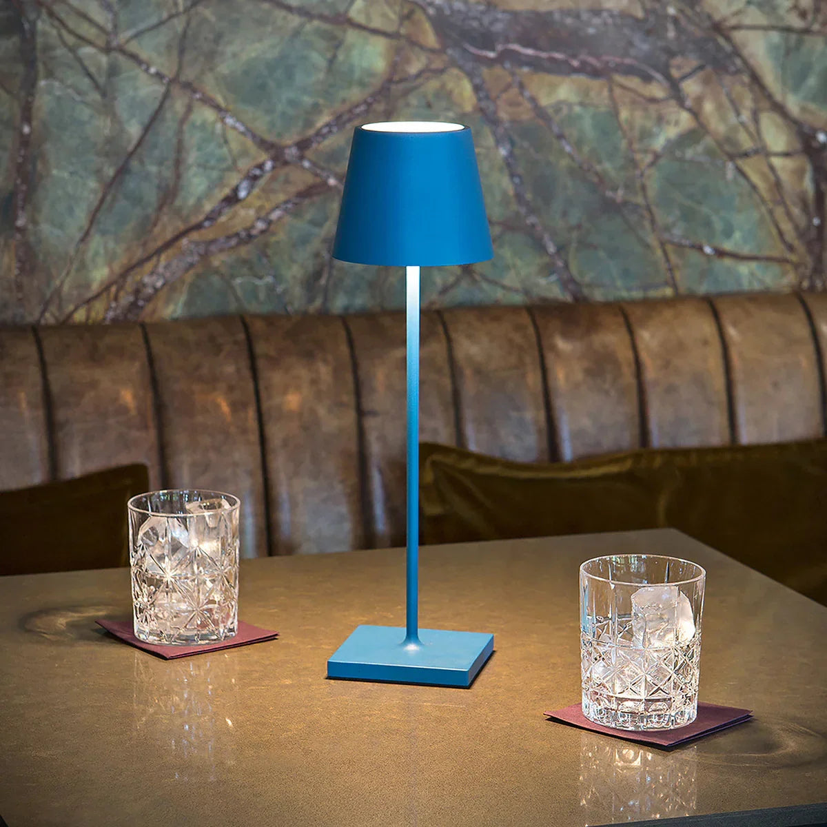 WattNest - Wireless Charging Table Lamp