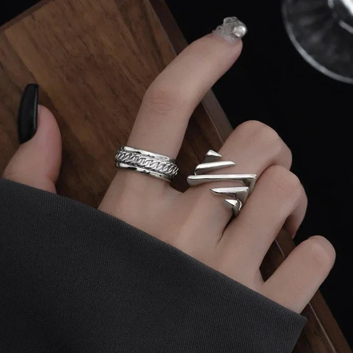 Braxwyn - Elegant Layered Twisted Ring