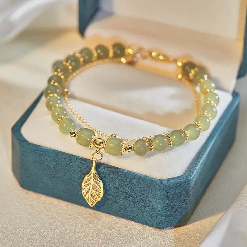 Curanthe Jade Leaf Bracelet - Elegant Charm with Calming Stone Design