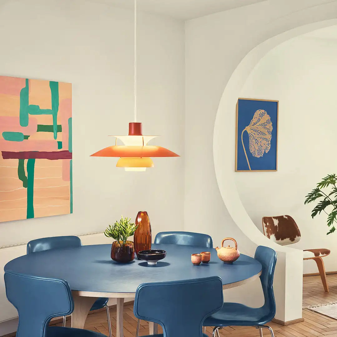 Silent Fen - Elegant Pendant Lamp for Your Space