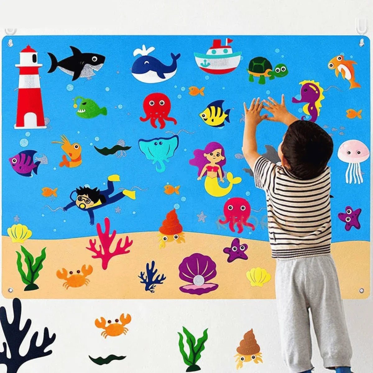 Nixdale - Educational Animal Felt Play Board