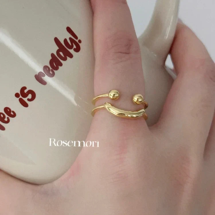 Nuzzo - Adjustable Smiley Face Ring