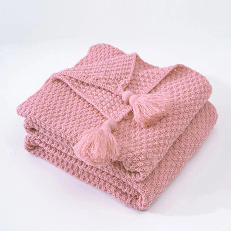 NordicCozy - Hand-Woven Wool Throw Blanket with Fringe