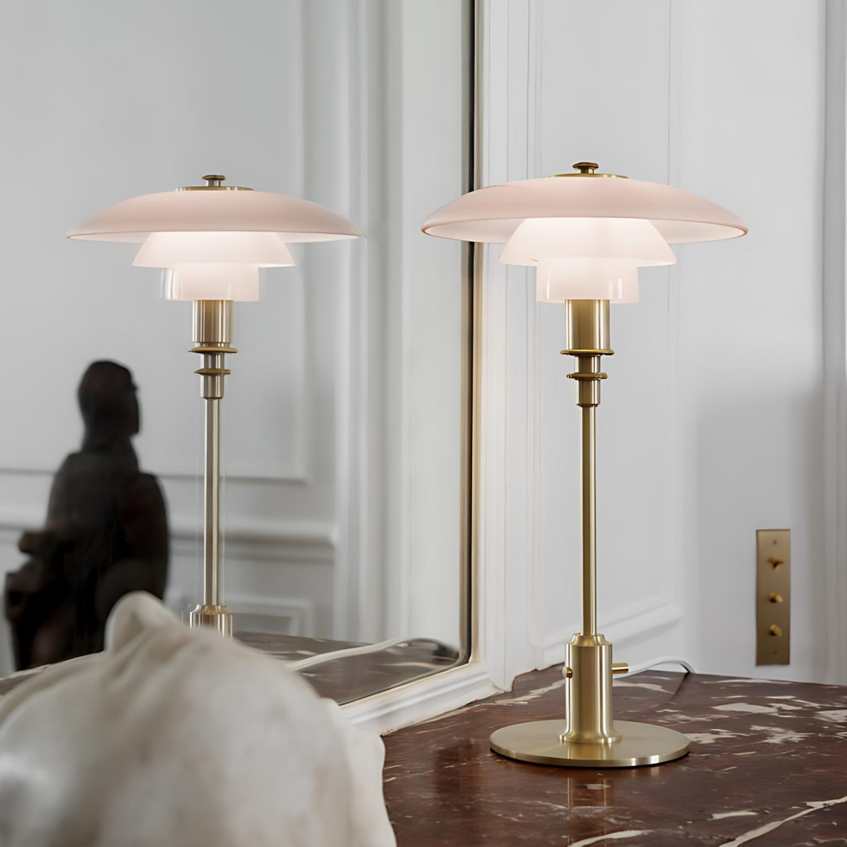 Nomrick - Minimalist Cube LED Table Lamp