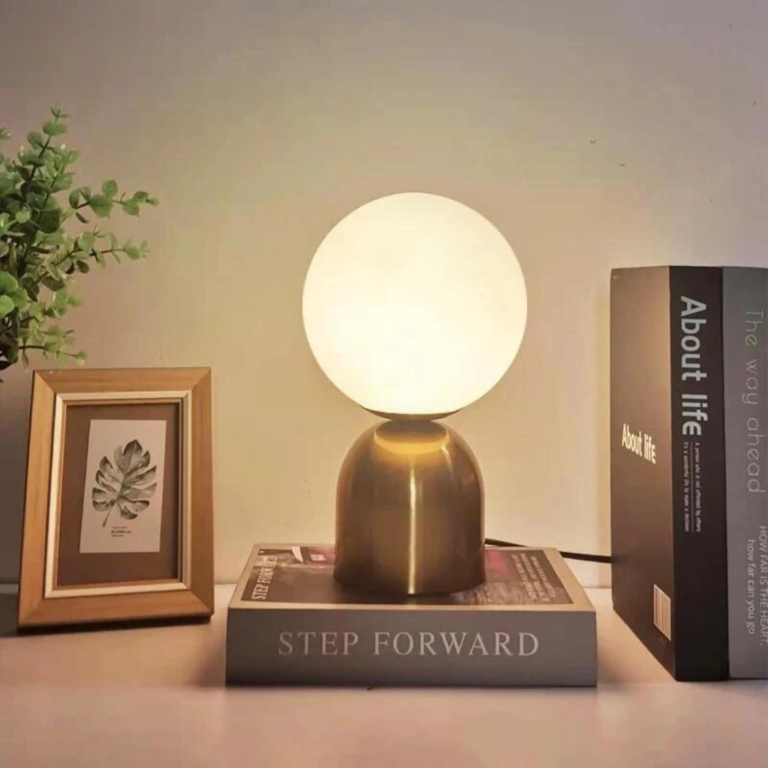 Vaentry - Glass Globe Table Lamp
