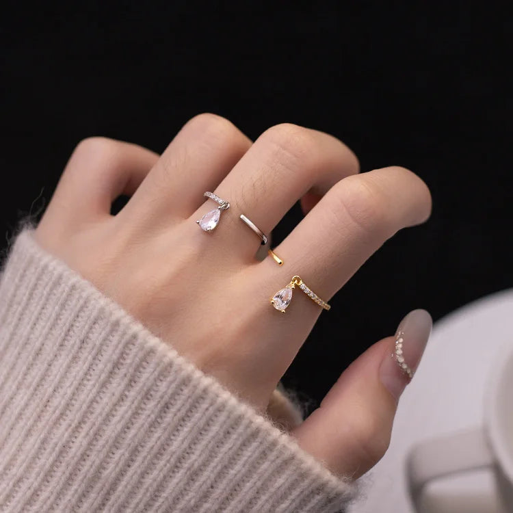Isaline - Adjustable Water Drop Ring