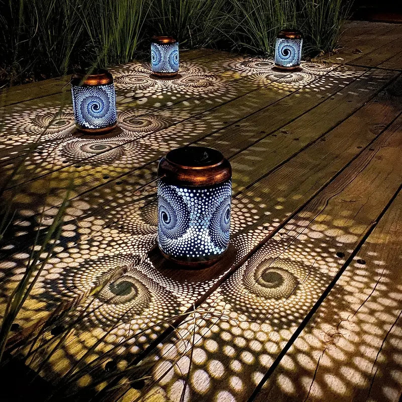 Solara Glow - Elegant Outdoor Garden Lamp for Your Patio