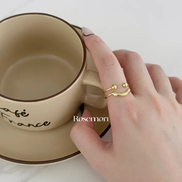 Nuzzo - Adjustable Smiley Face Ring