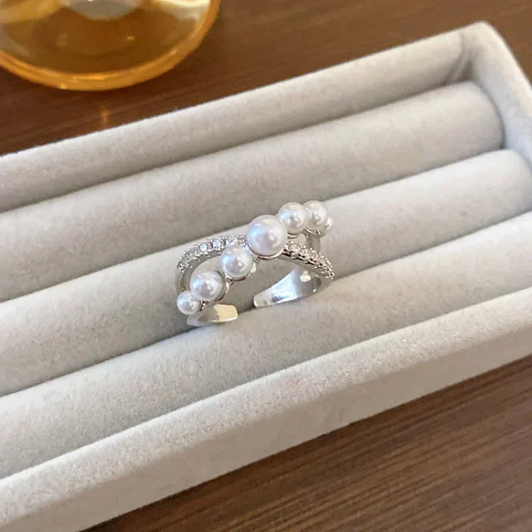 Nyvette - Vintage Ring with Sparkling Zirconia and Pearl