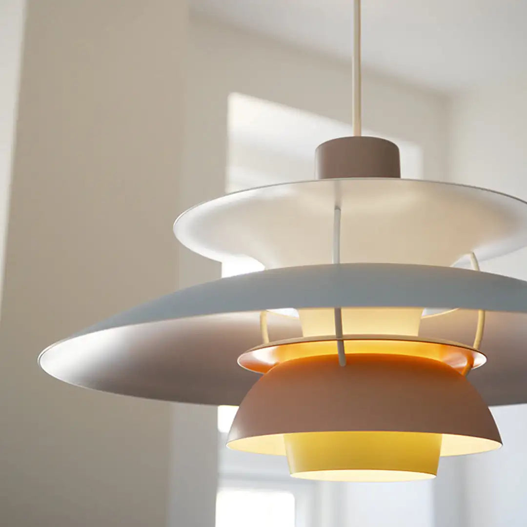 Silent Fen - Elegant Pendant Lamp for Your Space