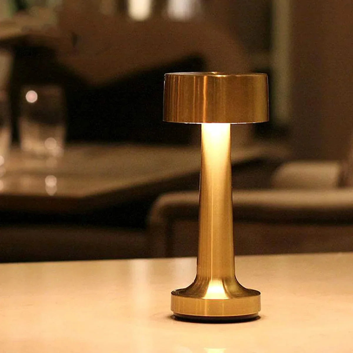SleekGlow - Modern Table Lamp for Stylish Interiors