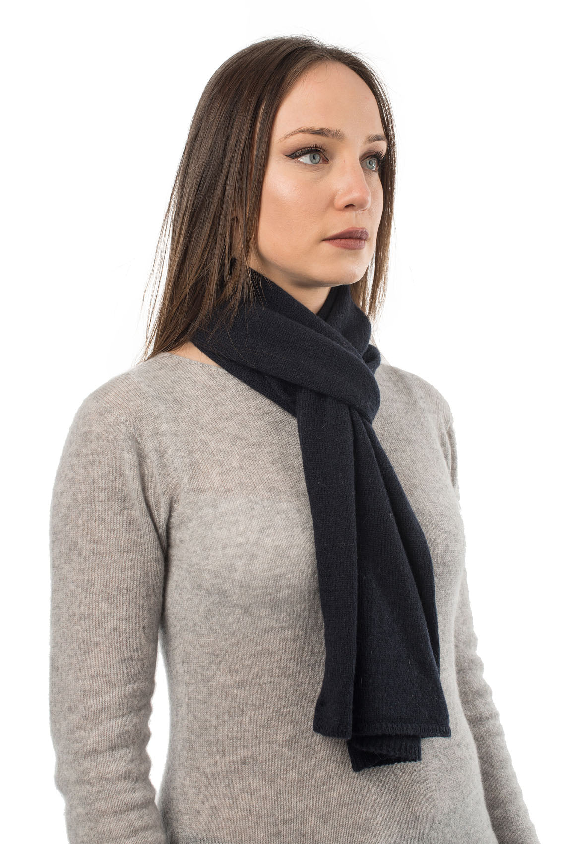 CashmereLux Scarf - Timeless Italian Craftsmanship