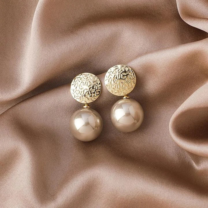 Brumelle - Elegant Pearl Earrings with Luxe 18K Gold-Plated Copper