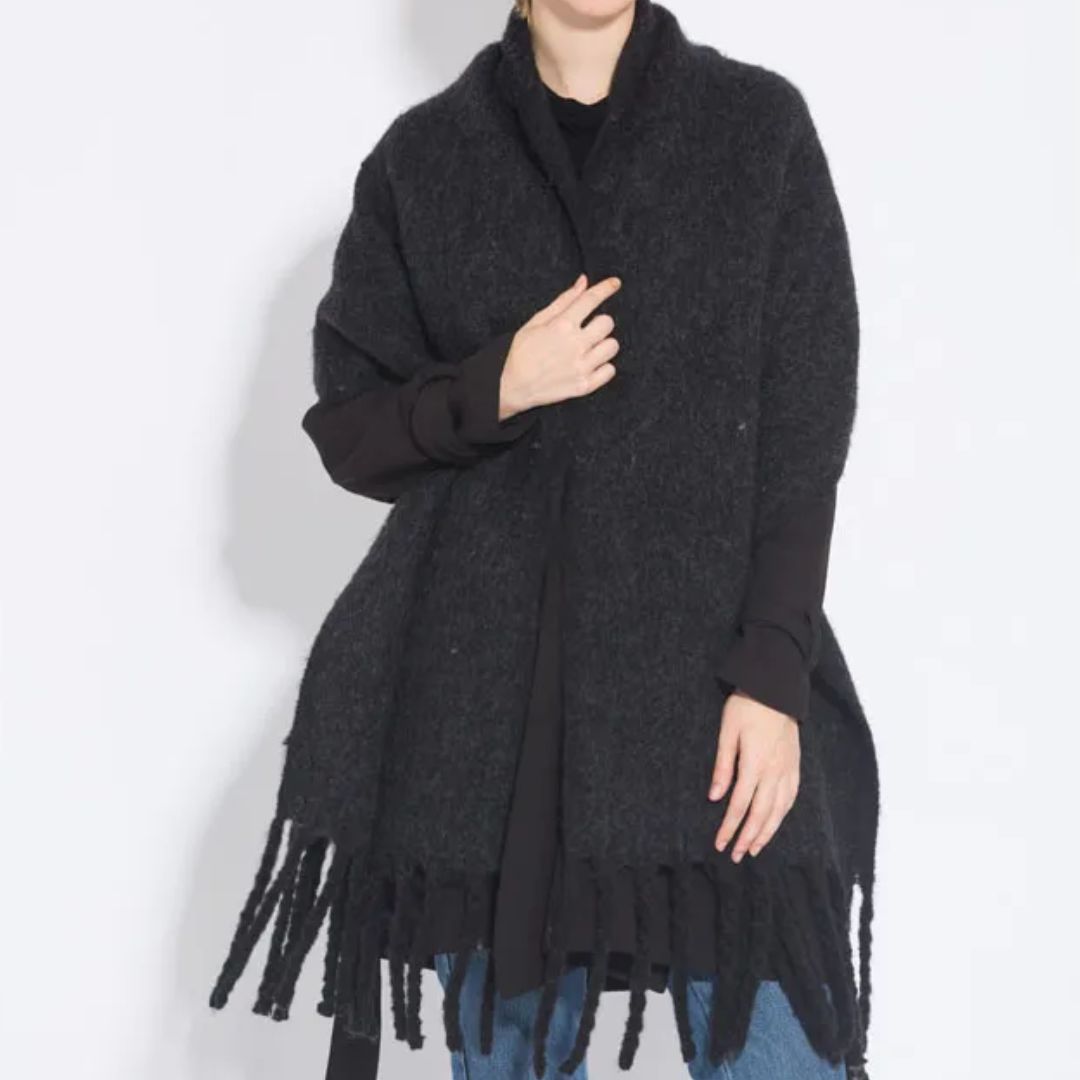FrostSoft Scarf - Luxury Cashmere Warmth for Winter