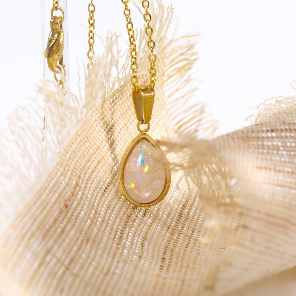 Eloise 18K Gold Opal Drop Pendant Necklace - Natural Opal Elegance