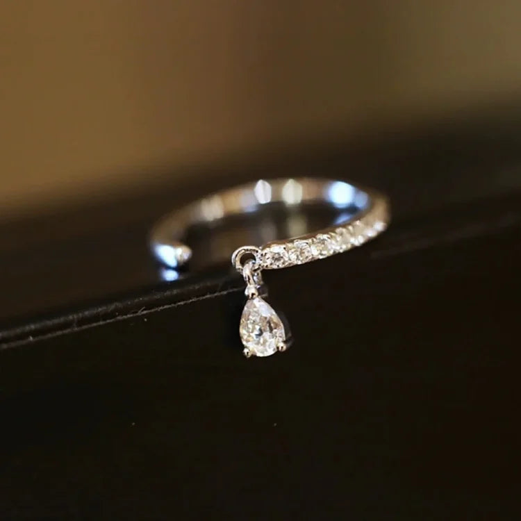 Isaline - Adjustable Water Drop Ring