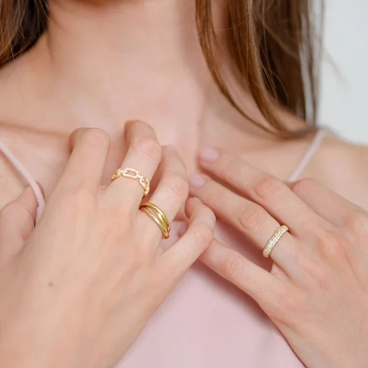 Marina - Radiant Gold Chain Ring with Zirconia
