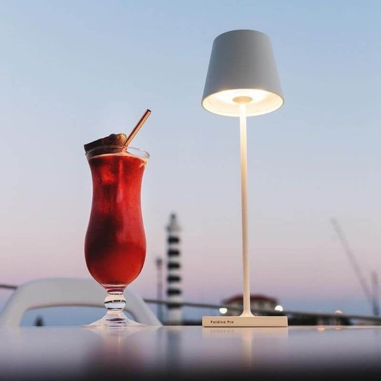 Wablin - Wireless Rechargeable LED Table Lamp