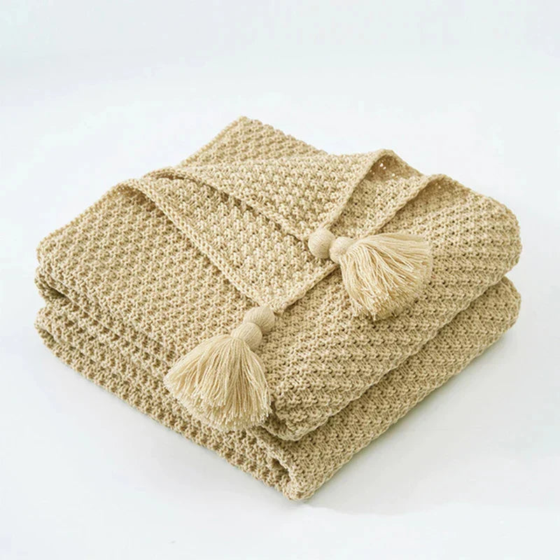 NordicCozy - Hand-Woven Wool Throw Blanket with Fringe