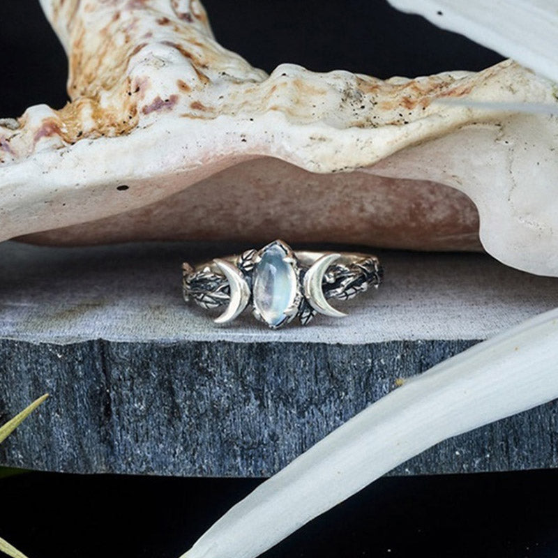 Iris Moonstone Statement Ring - Bold Elegant Statement Piece