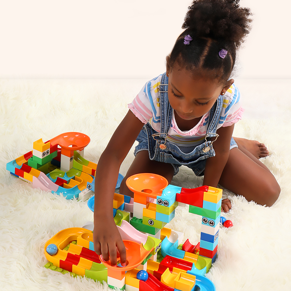 MarbleBuilder Set - Customizable Marble Run for Creative Play