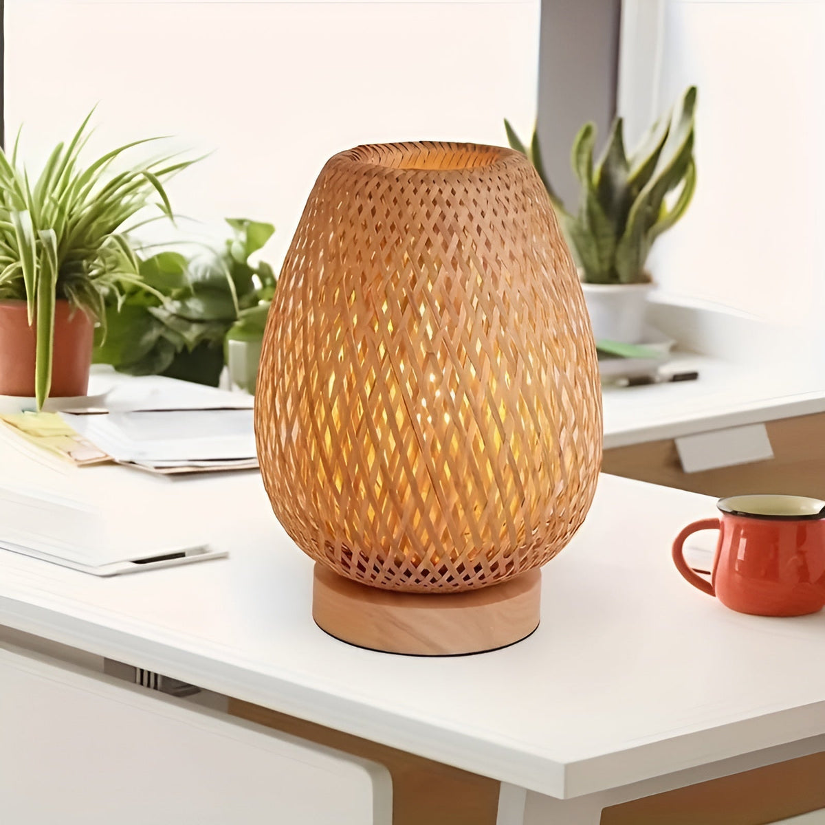 BambooAura - USB-Powered Bamboo Table Lamp