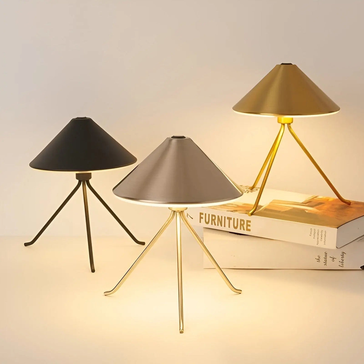 BulbHalo - Rechargeable LED Table Lamp