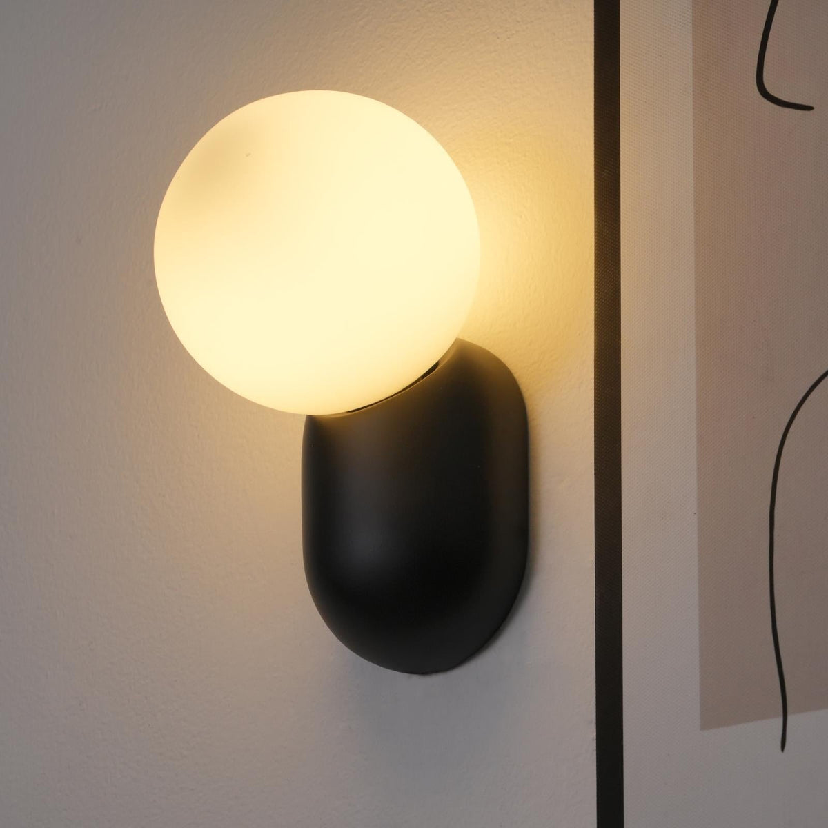 Frimwell - Warm Ambient LED Lighting