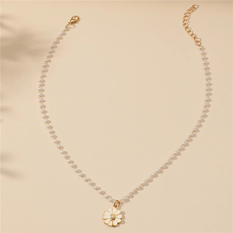 Lara Edition - Daisy and Pearl Pendant Necklace for Women