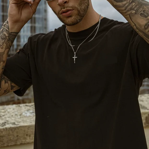 Salvator - Stylish Men's Cross Necklace