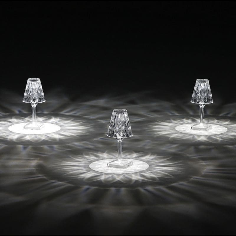 LuxeGlow - Elegant Crystal Table Lamp for Your Living Room