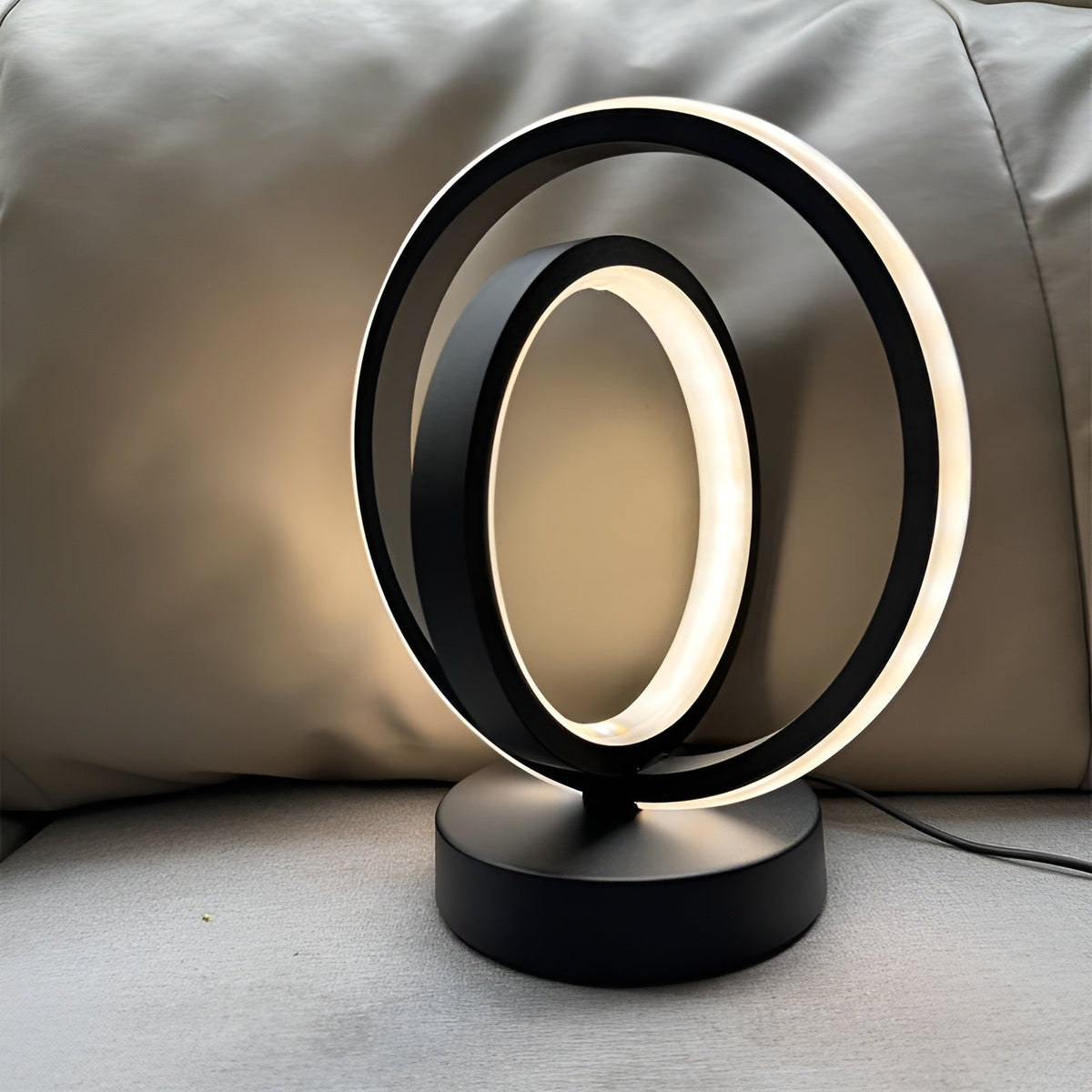 Malduran - USB-Powered Metal Desk Lamp