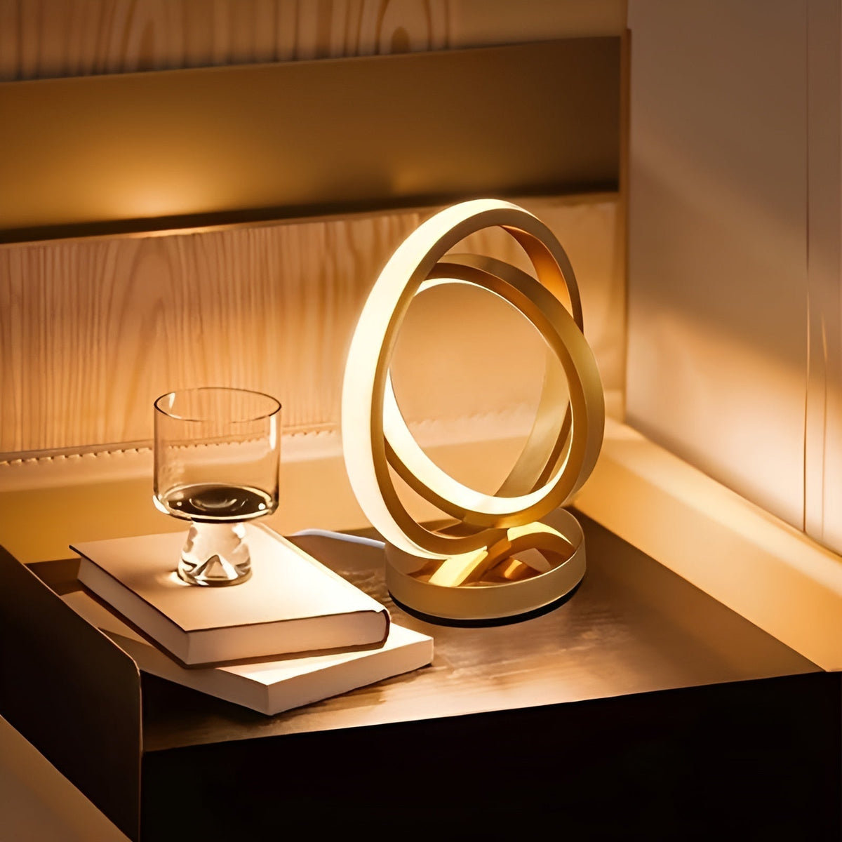 Malduran - USB-Powered Metal Desk Lamp