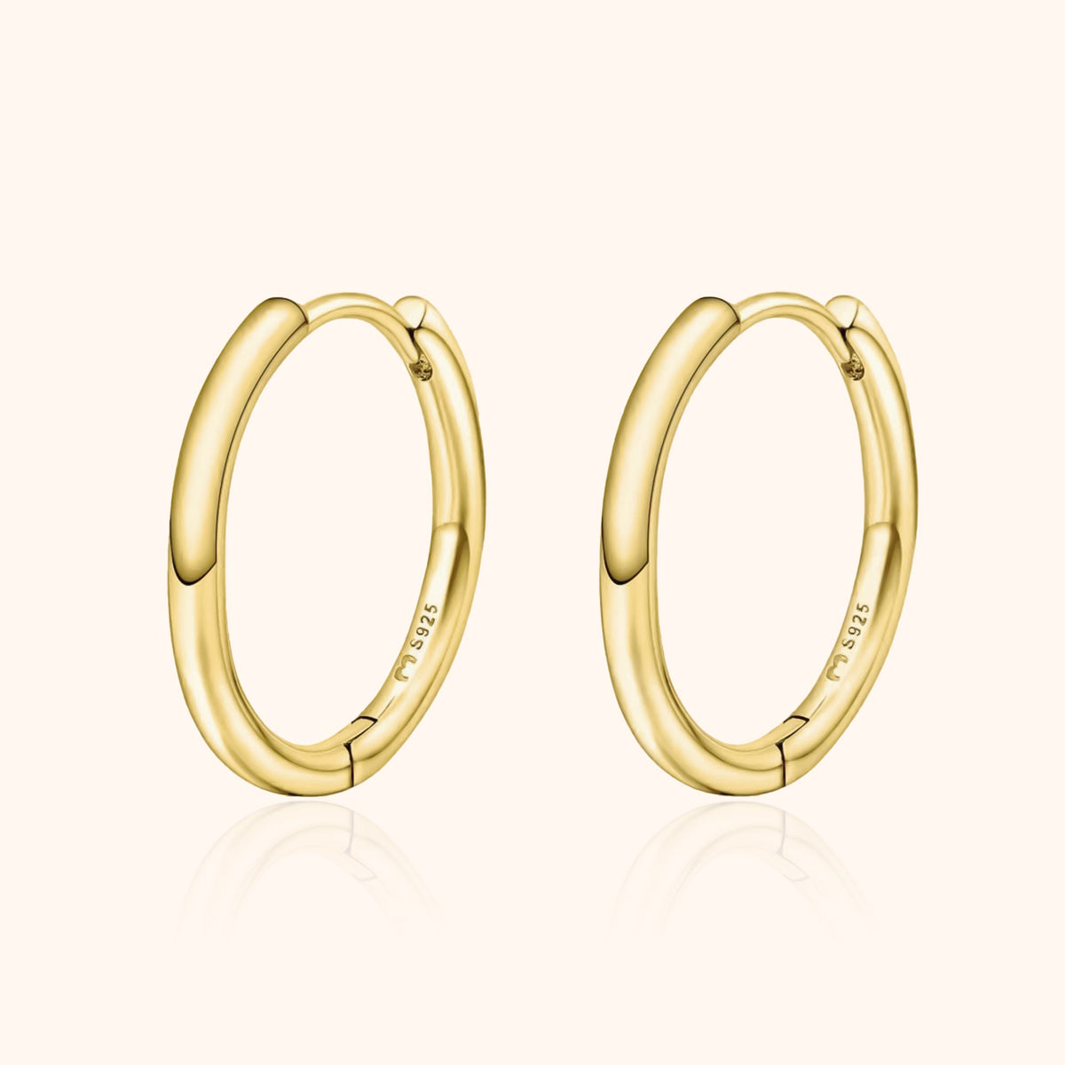 Warelle - Classic Hoop Earrings in Sterling Silver