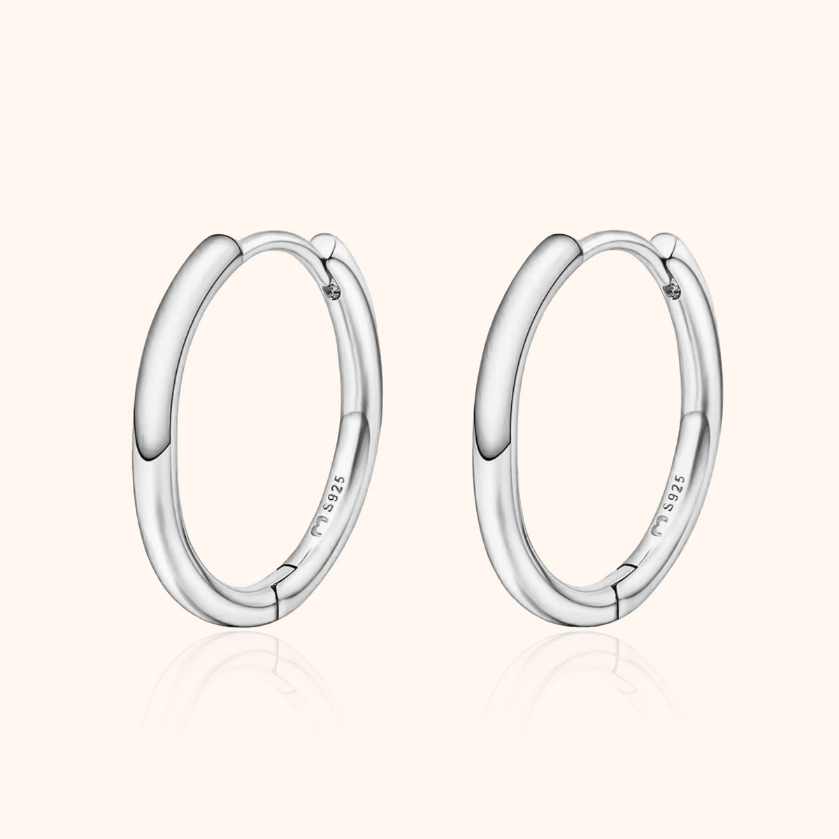 Warelle - Classic Hoop Earrings in Sterling Silver