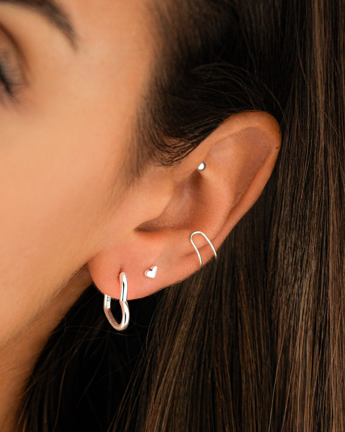 Gyrelle - Stylish U-Shaped Ear Cuffs for Everyday Elegance