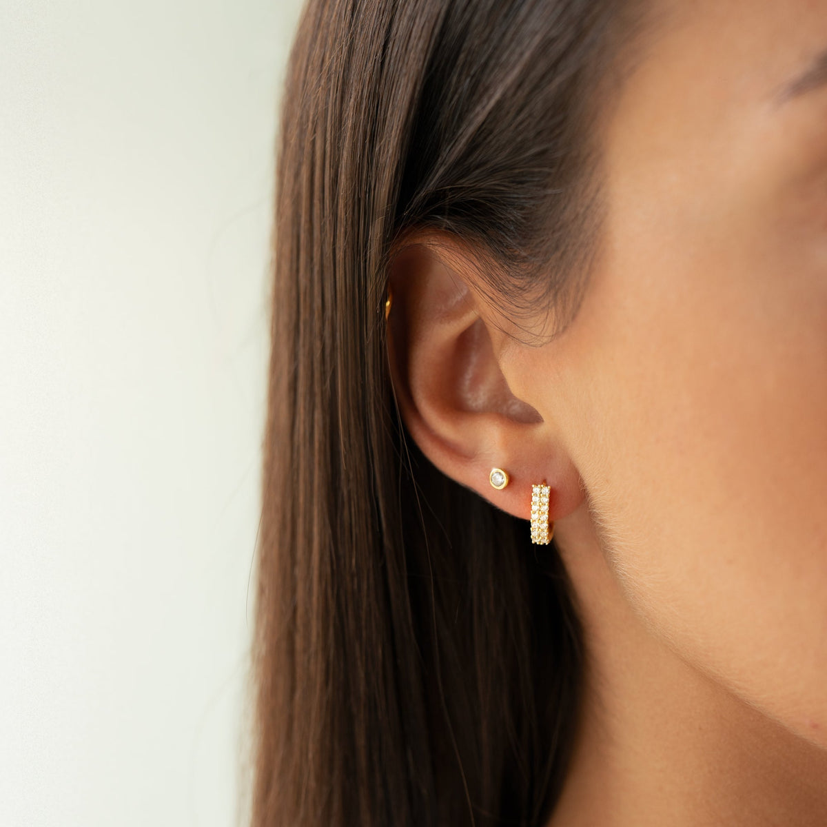 Amira Circle Stud Earrings - Elegant Compact Sterling Silver Design