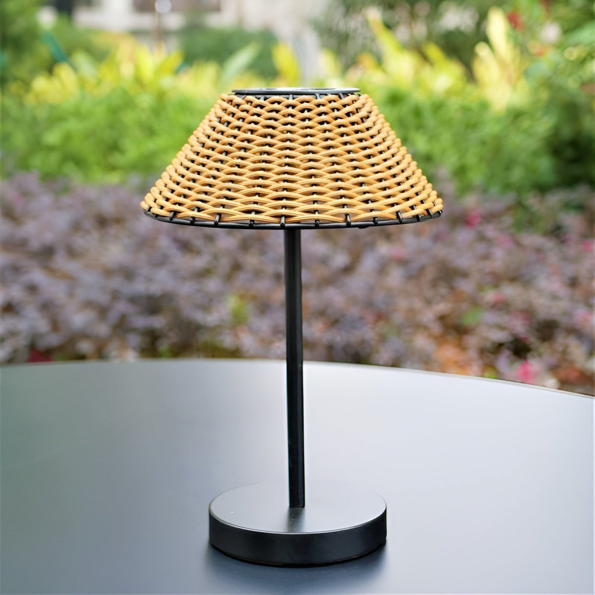 Nazorin - Weather-Resistant Energy-Efficient Solar Table Lamp