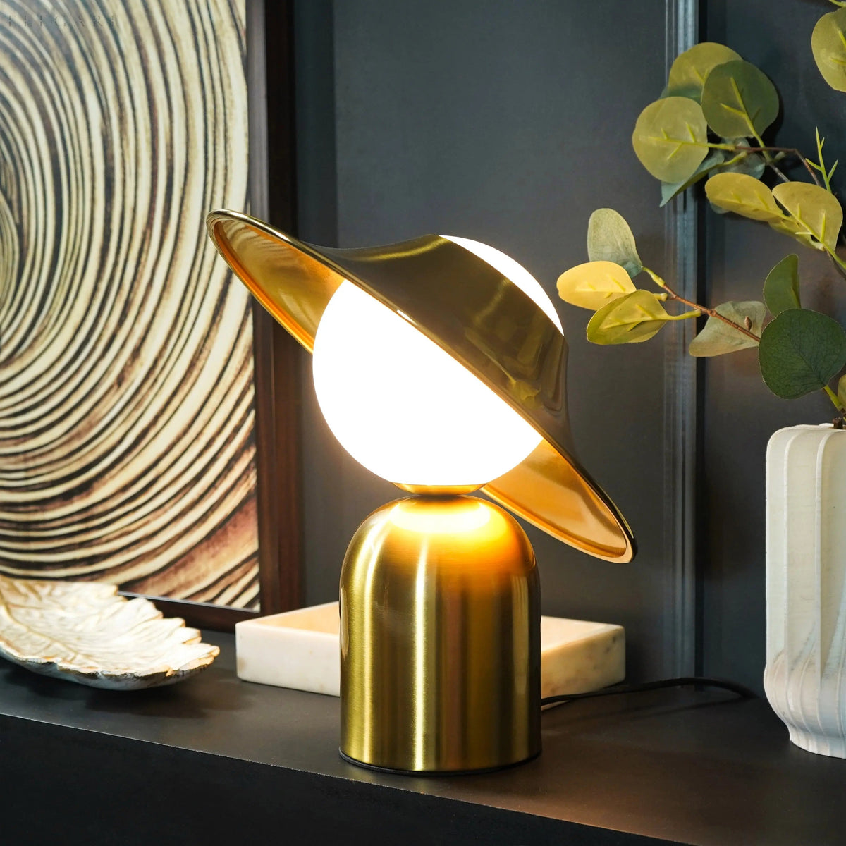 GoldSphere - Scandinavian Gold Table Lamp